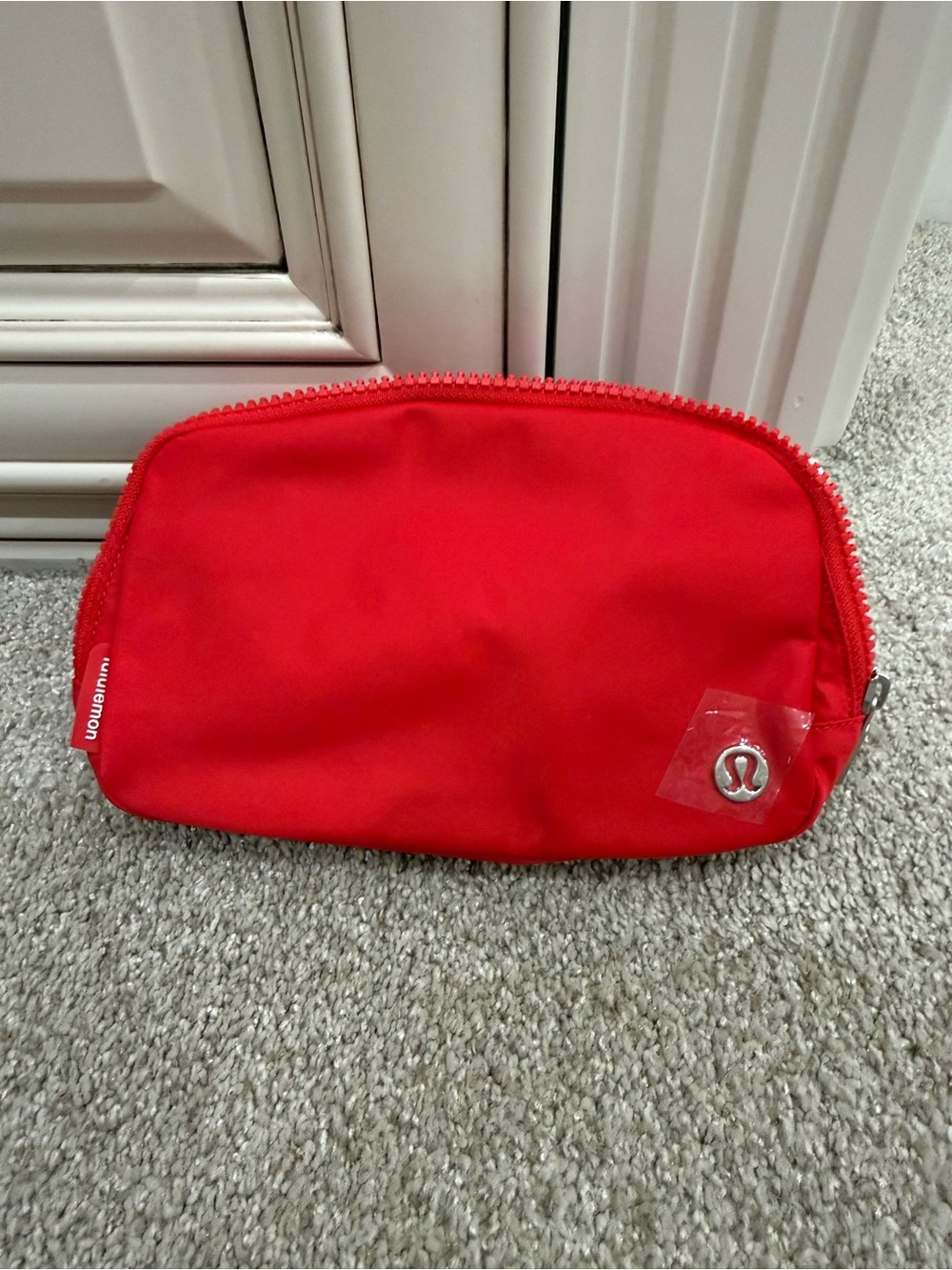 *NWT* Lululemon Everywhere Belt Bag (RED)